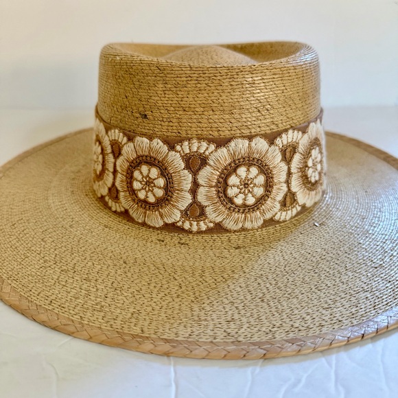 Tan Straw Boater Brim Hat with Floral Band and Tassel - Picture 4 of 11